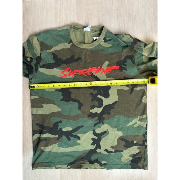 Supreme Futura Logo Tee Woodland Camo - Size M - NEW - Picture 6 of 8